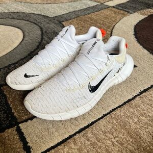Women’s Nike Size 8.5